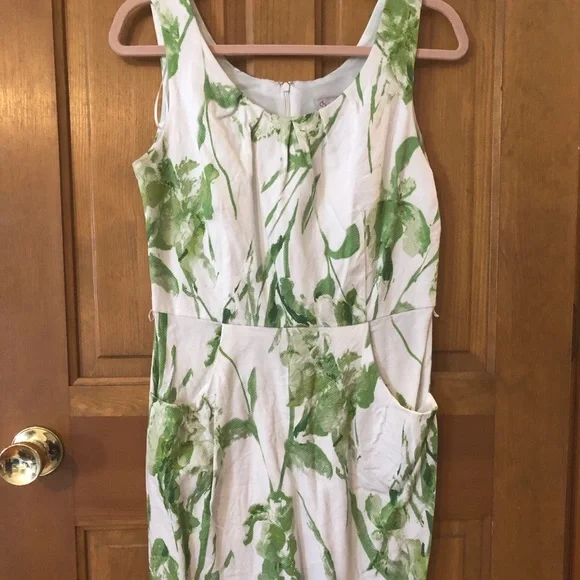 Dresses | Business Casual Green Floral Dress